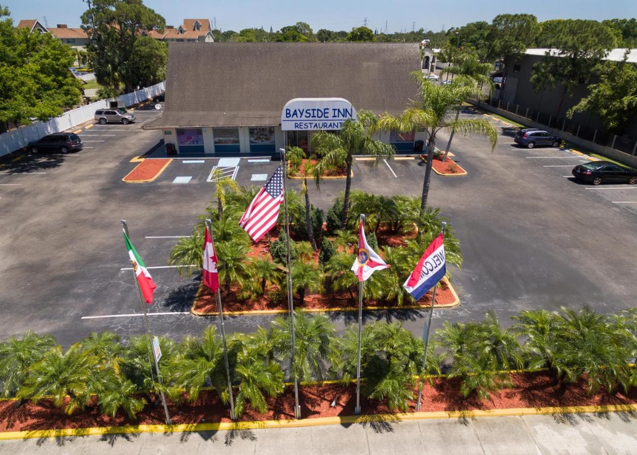 Bayside Inn Pinellas Park - Clearwater エクステリア 写真